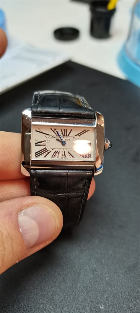 rpair glass cartier tank|cartier repair near me.